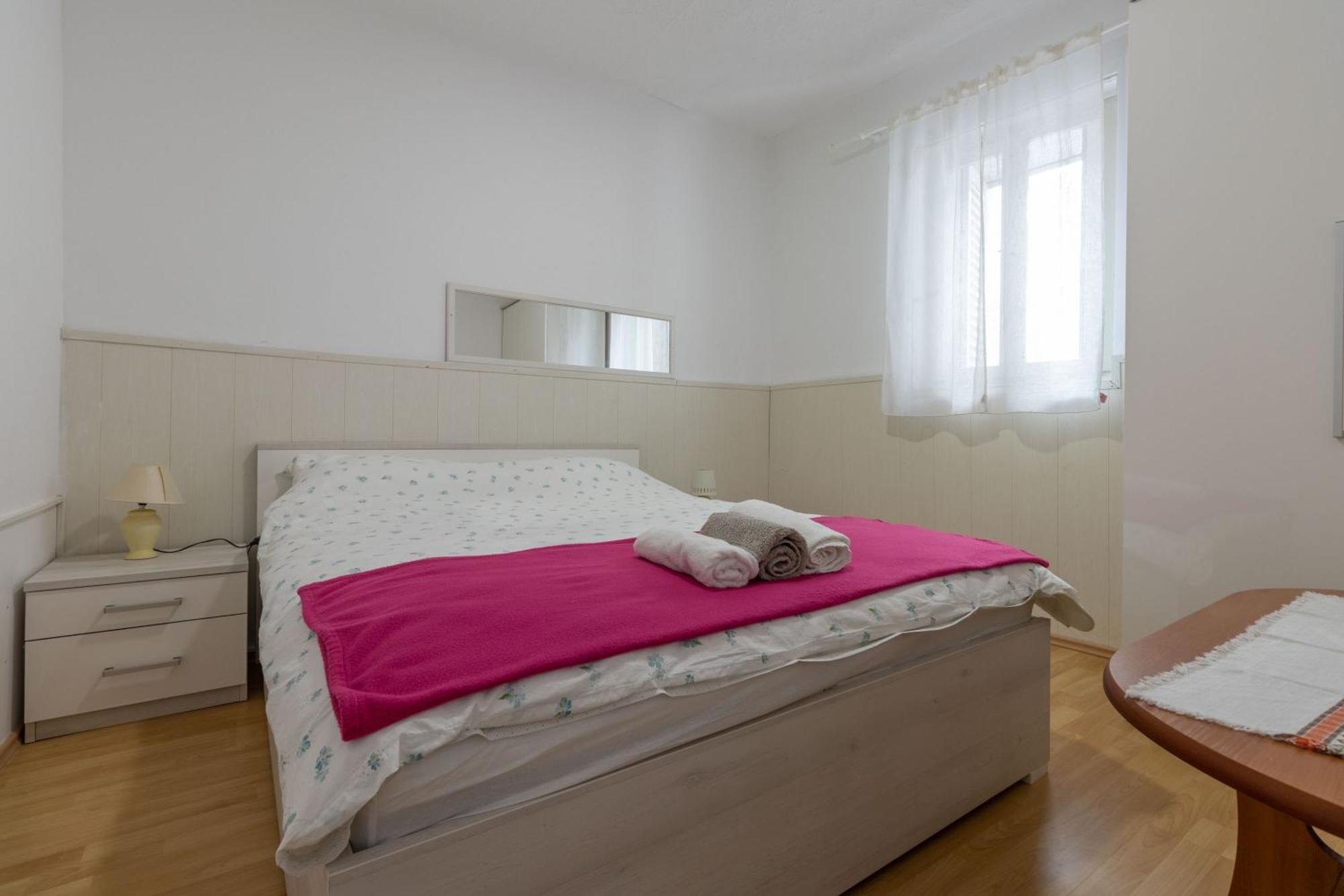 Ulica Dvori Narca 12 Apartment 4+2 Per. Baska  Exterior photo